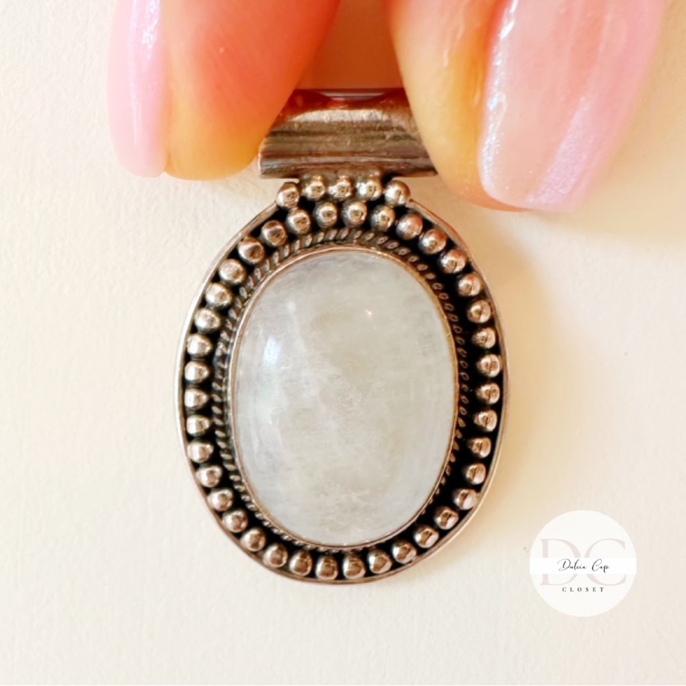 Moon Stone Quartz Pendant On Sterling Silver 925